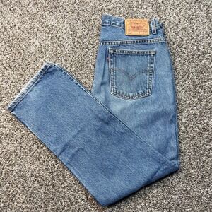 Vintage Levi's 505 Women's 31x32 Jeans Lower Rise Straight Leg Blue Denim 00s
